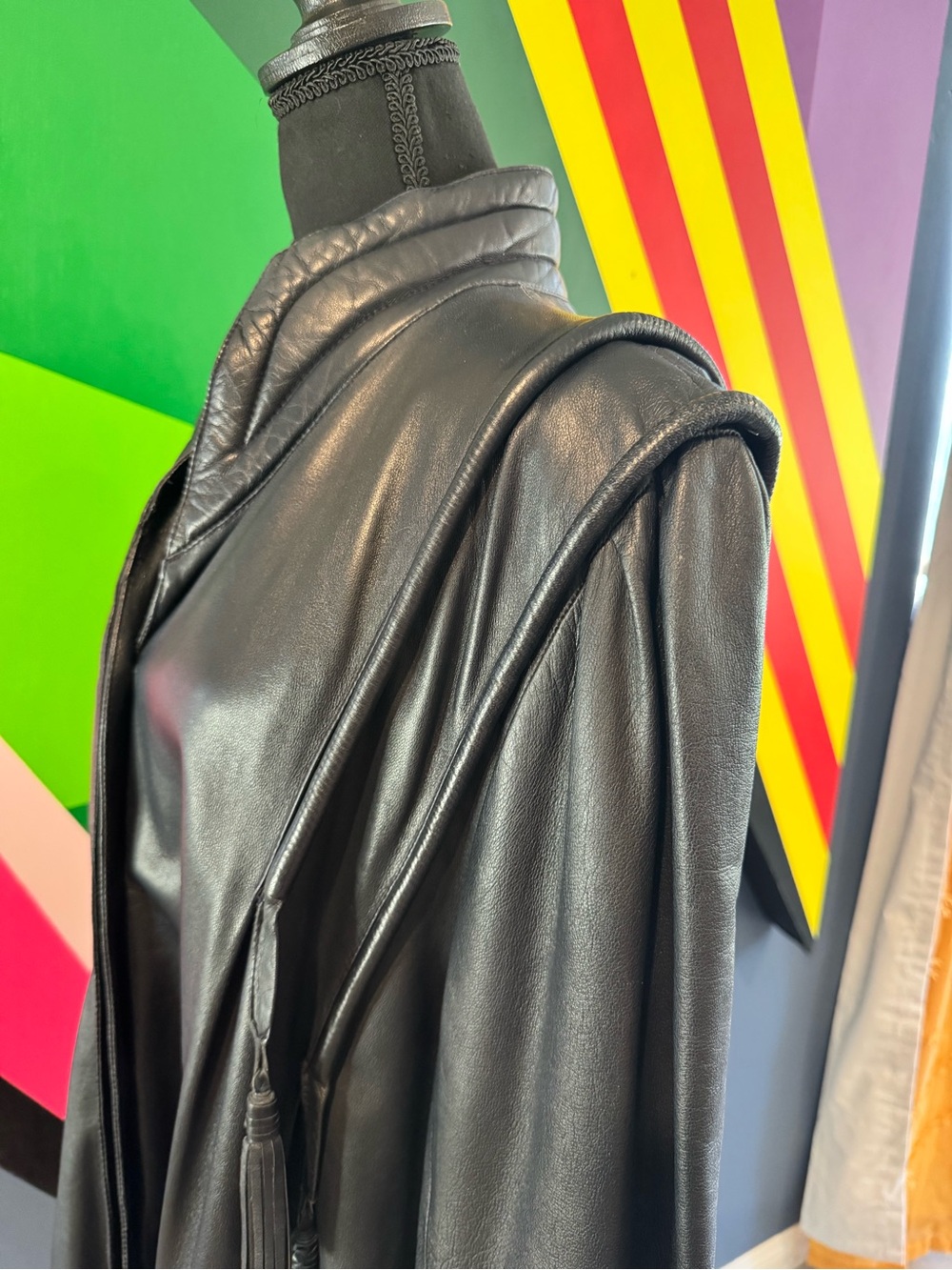 Vintage 1980s Avant-Garde Black Lambskin Leather Oversized Coat – Tassel Detail - Picture 4 of 7